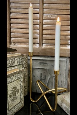  10"W x 11"H CHAPMAN GOLD METAL TAPER CANDLE HOLDER [201663]